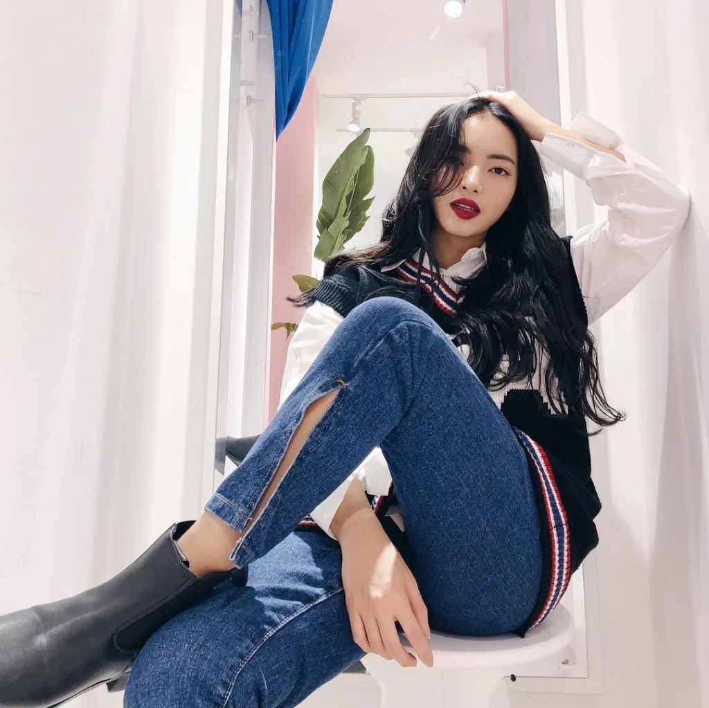 Xu hướng thời trang quần jeans được nhiều sao Việt ưa chuộng 14 Xu hướng thời trang quần jeans được nhiều sao Việt ưa chuộng 14
