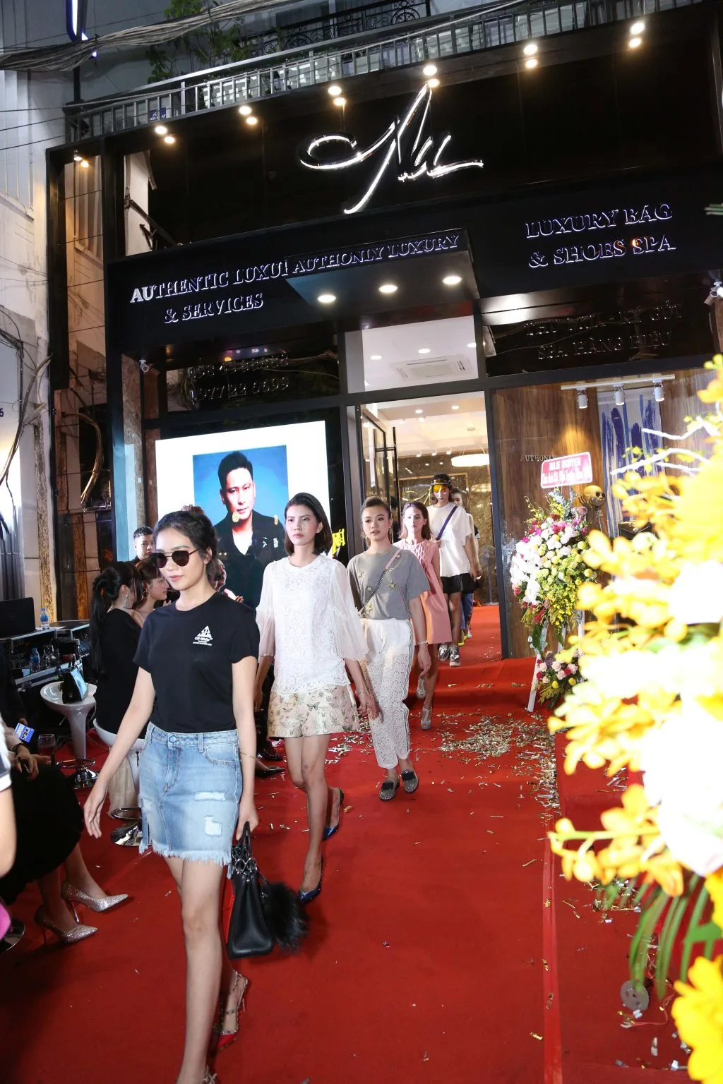 fashion show khai trương authonly luxury