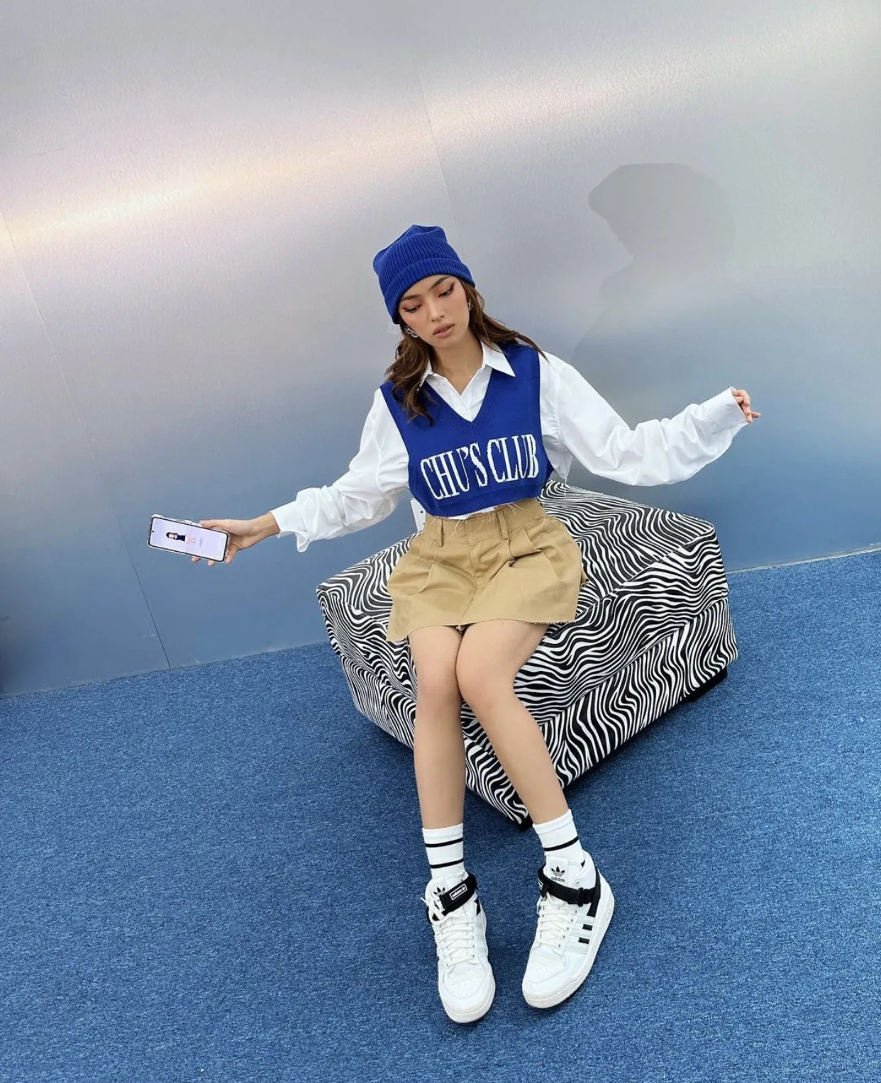 xanh cobalt preppy
