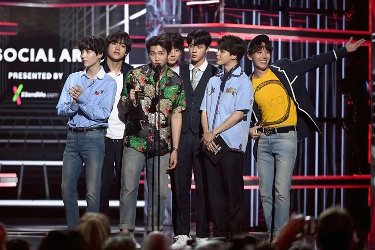 Billboard Music Awards 11