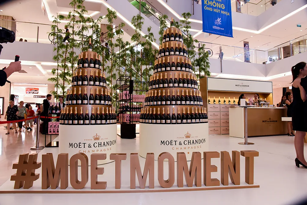 Moët & Chandon 5 Moët & Chandon 5