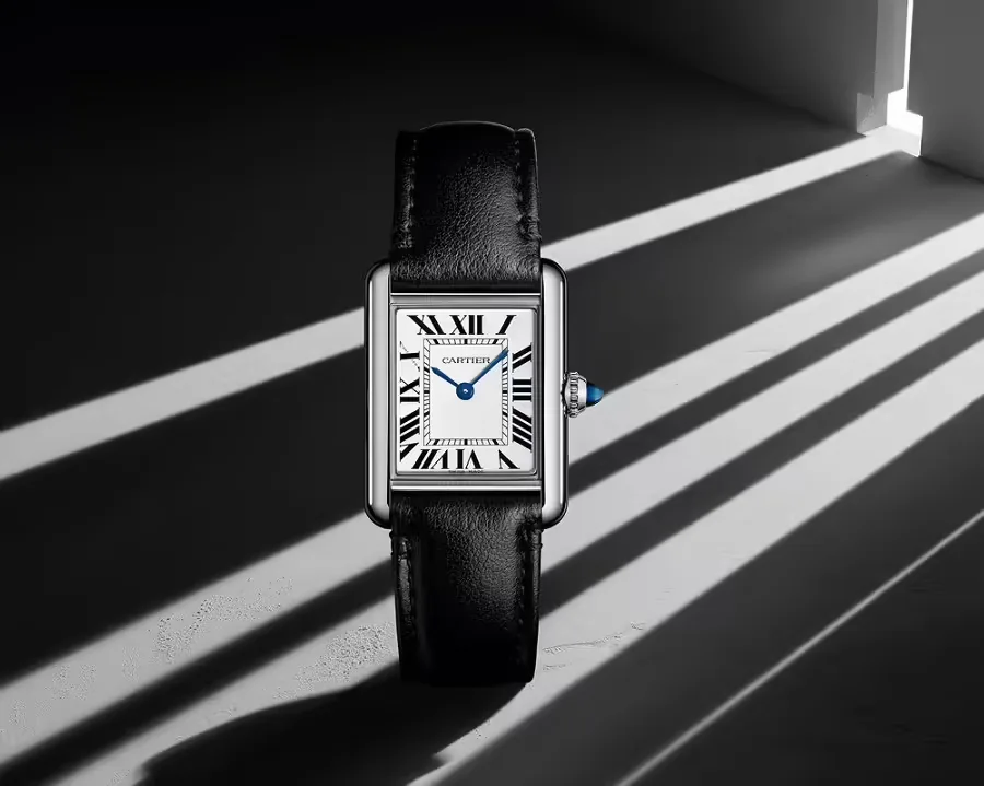 Kiệt tác đồng hồ vintage Cartier Tank.