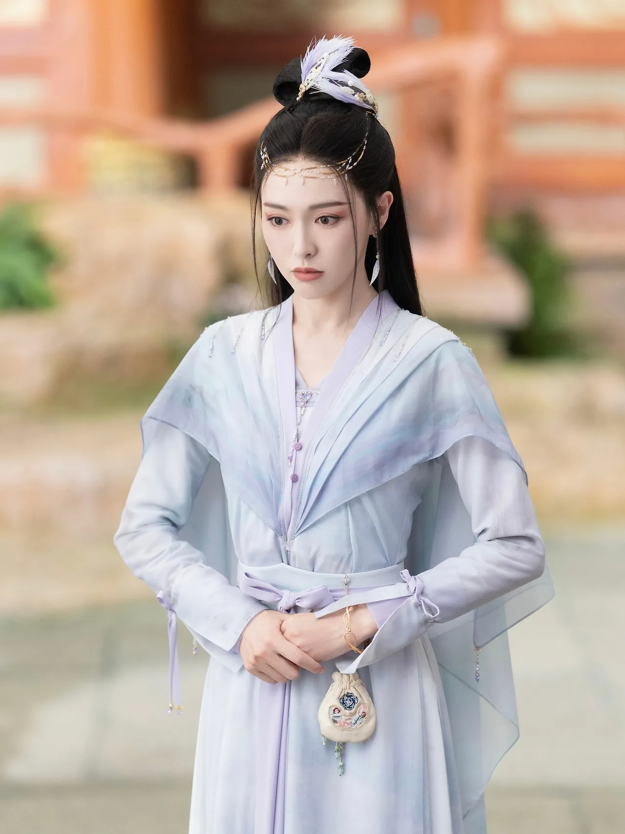váy xanh Đường Yên trong "Niệm Vô Song” 
