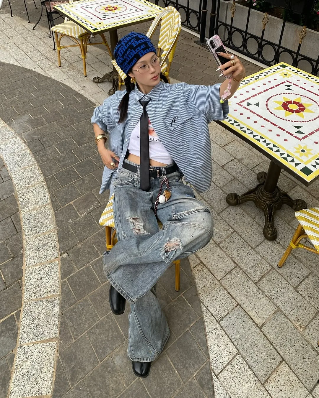 jonirino.chan diện thời trang denim
