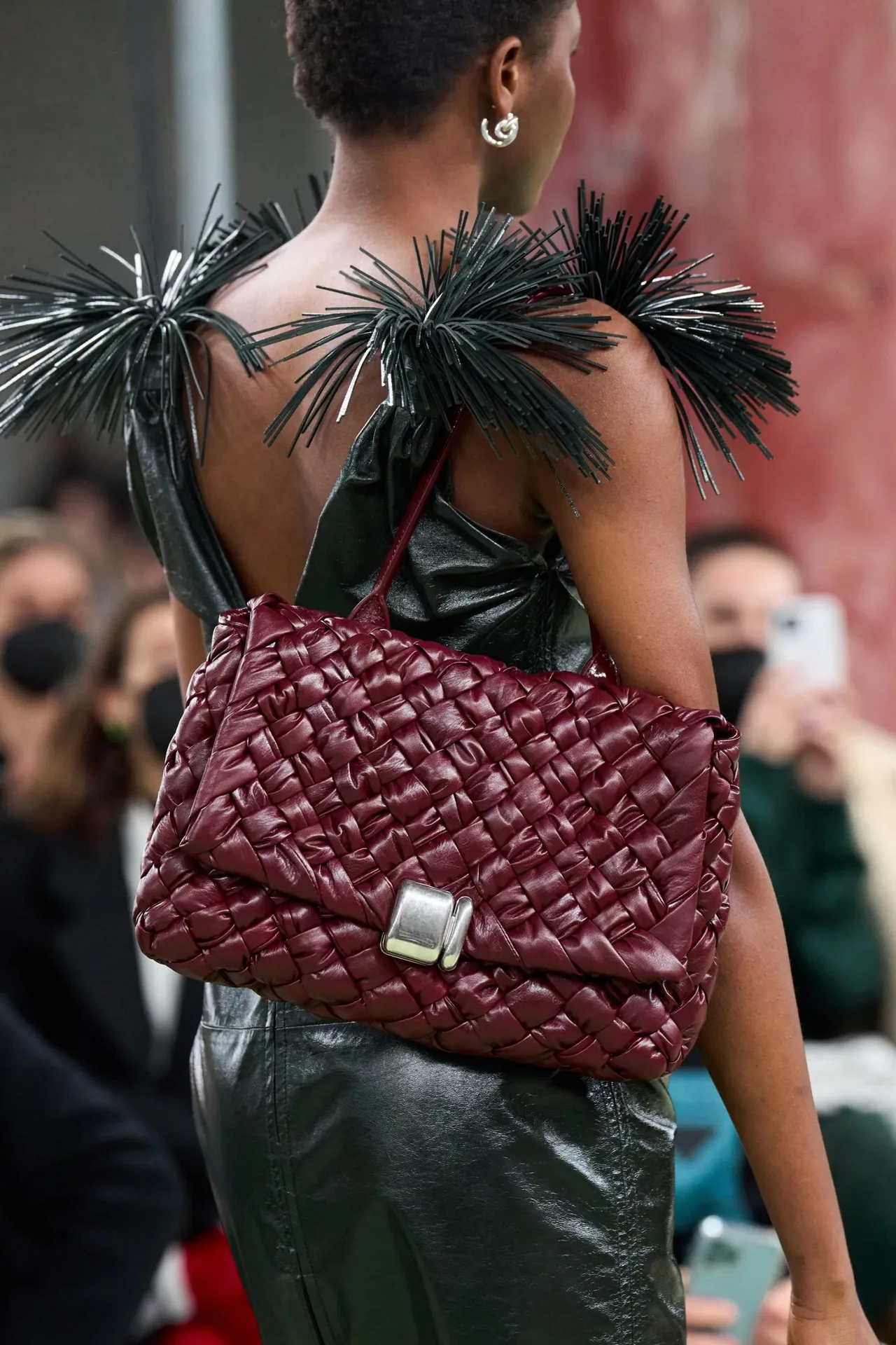 túi da cổ điển bottega veneta thu đông 2022