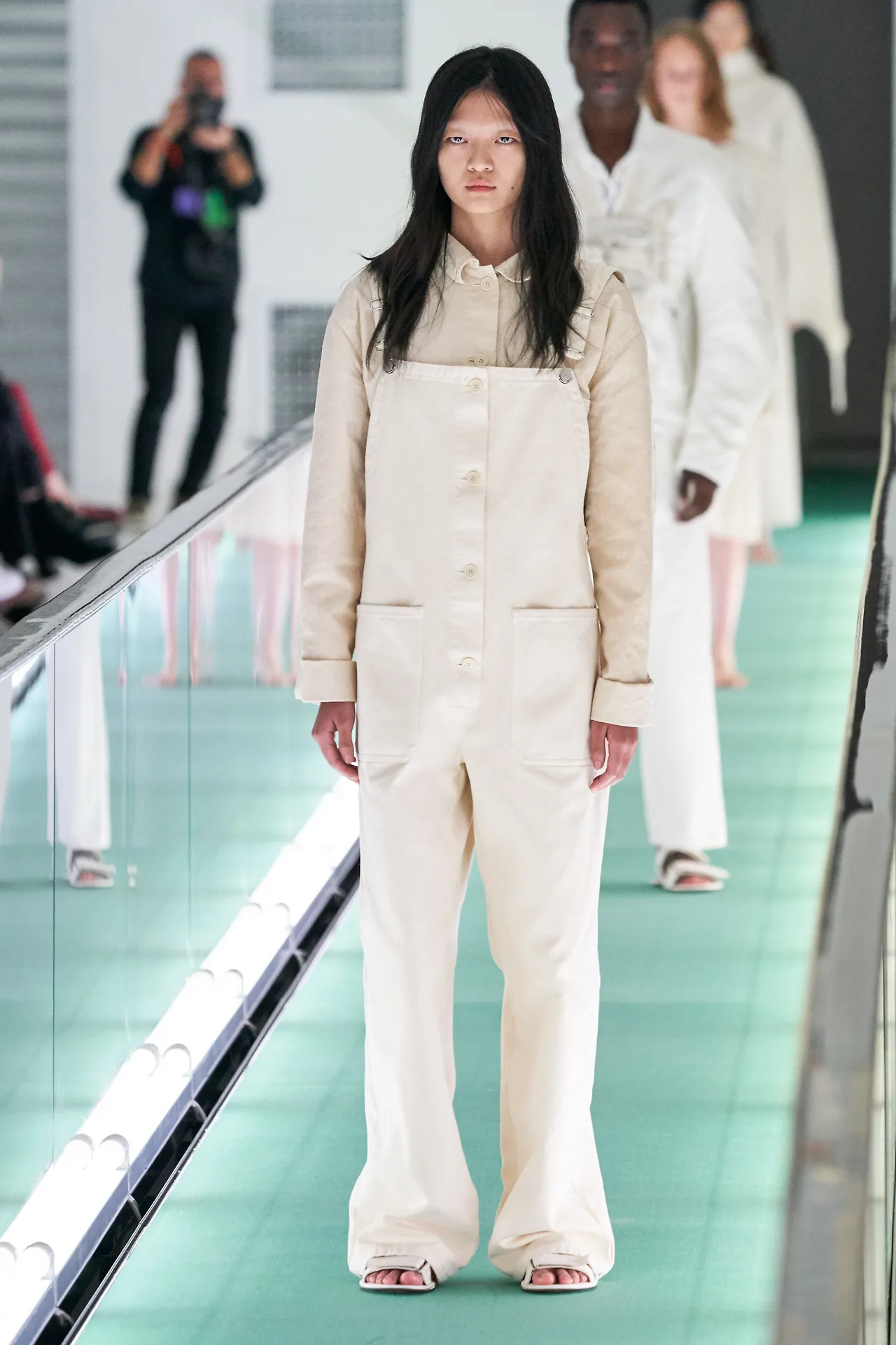 đồng phục bệnh nhân tâm thần bộ sưu tập gucci xuân hè 2020 2