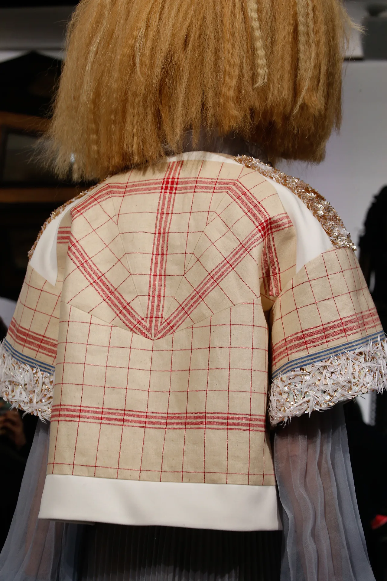 detail-schiaparelli-spring-2016-ellevietnam(10)