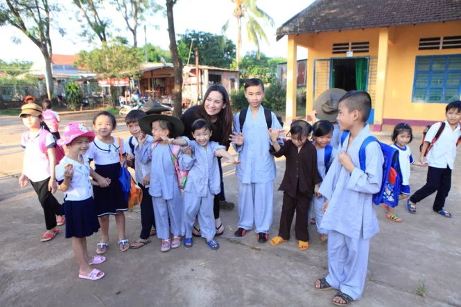 Sao Việt ăn chay và quyết tâm theo đạo Phật ELLE VN
