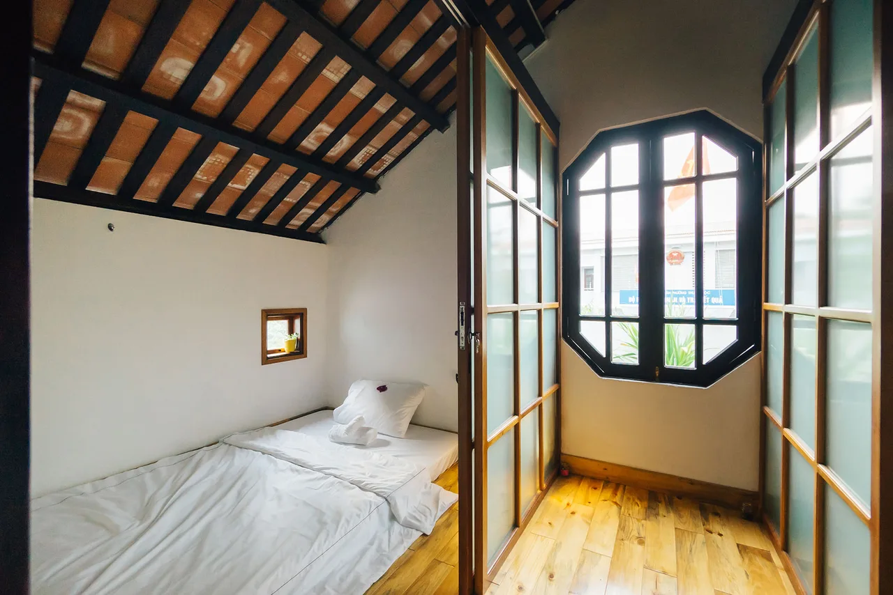 phòng giường đôi ở homestay a-mâze house