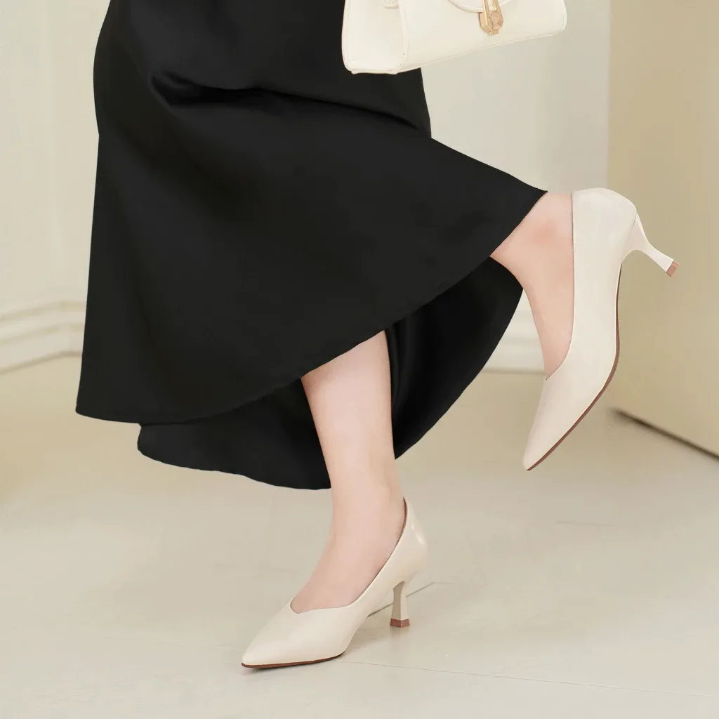 Giày cao gót màu be local brand Việt