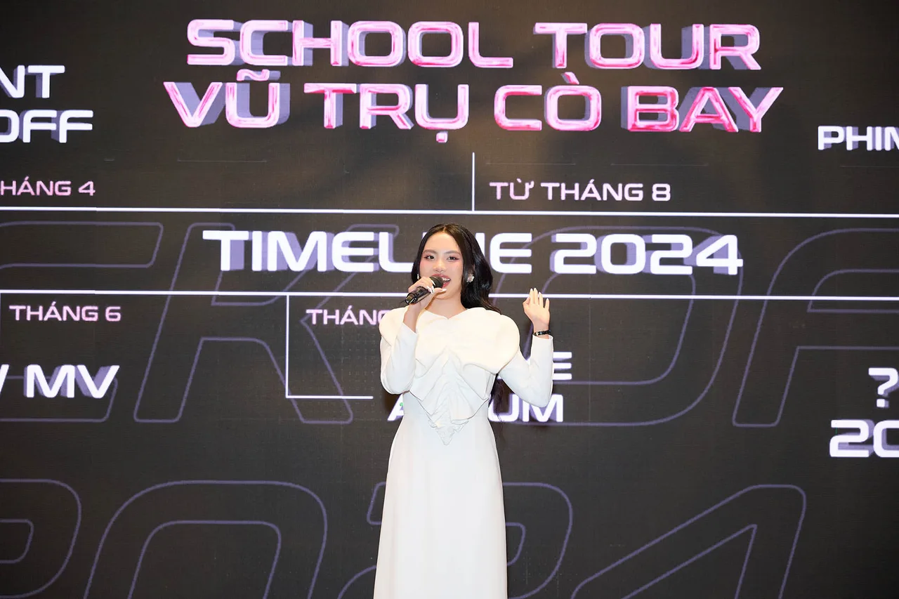 phương mỹ chi giới thiệu schooltour