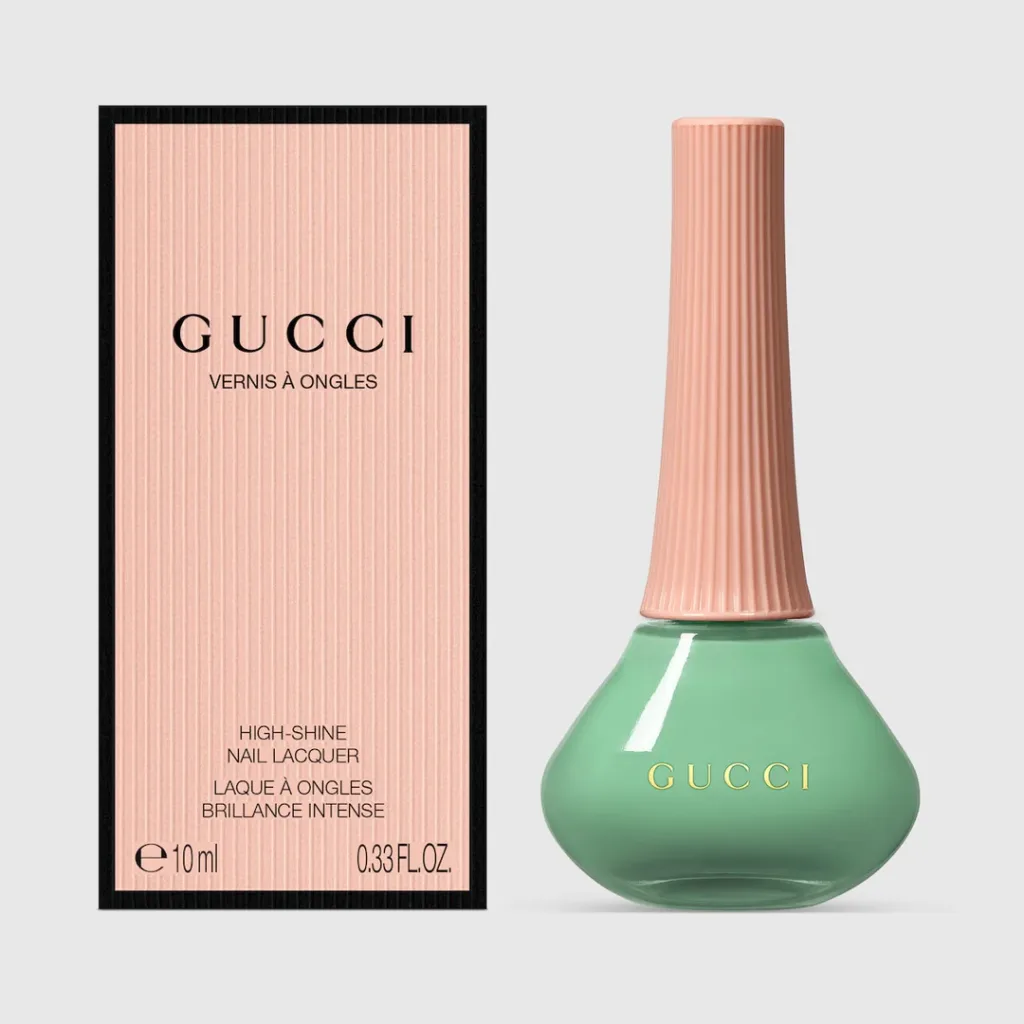 Sơn móng tay Gucci. Sơn móng tay Gucci.