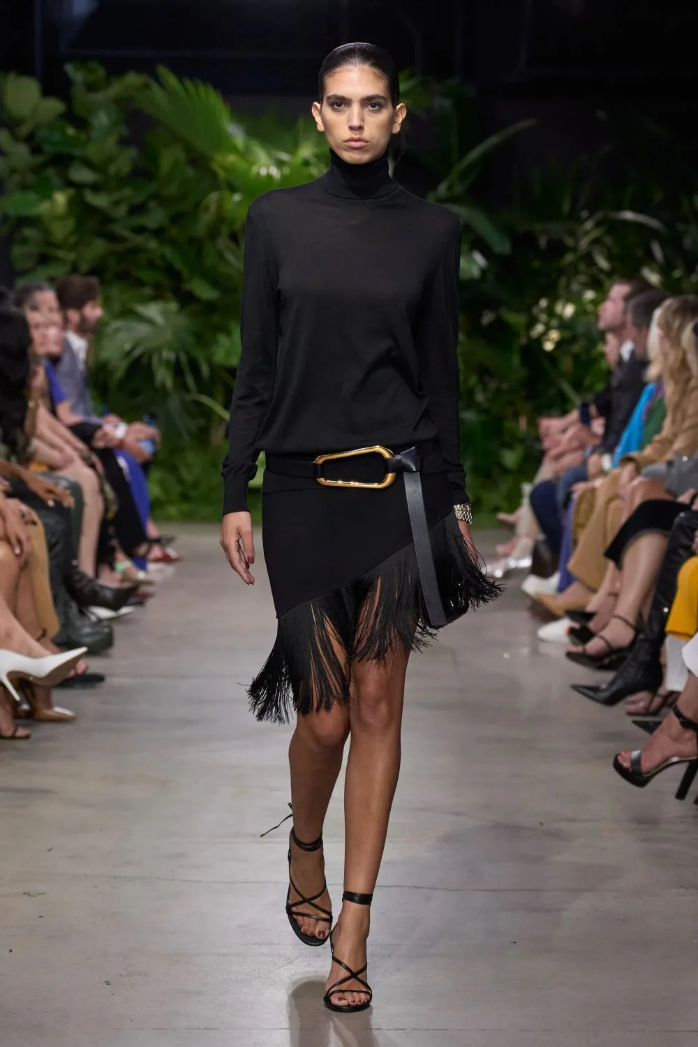 MK xuân hè 2023 look 45
