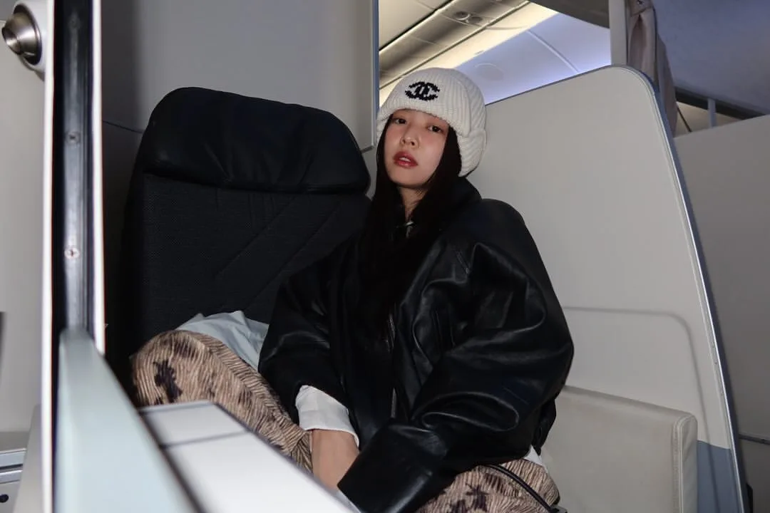 jennie mũ len cashmere chanel