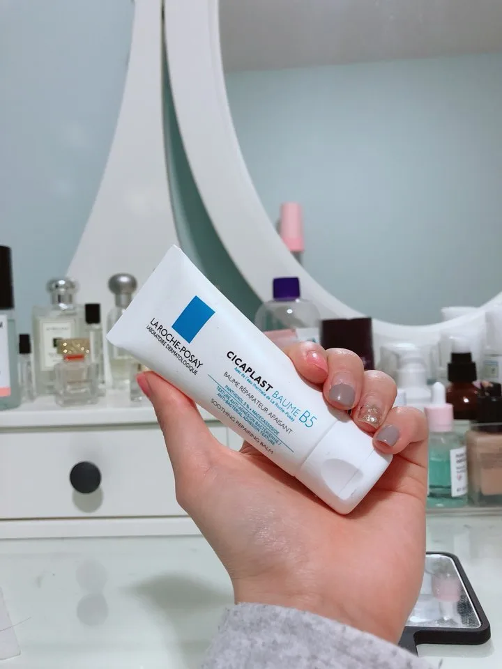Mỹ phẩm bán chạy tại cửa hàng dược phẩm Pháp - 01 Mỹ phẩm bán chạy tại cửa hàng dược phẩm Pháp - 01