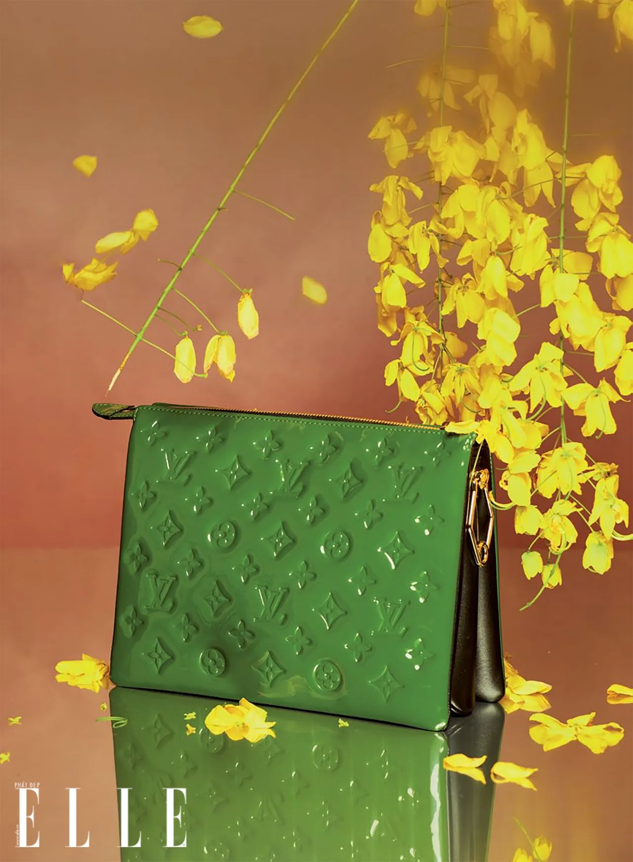 Louis Vuitton Coussin PM màu xanh lá cây