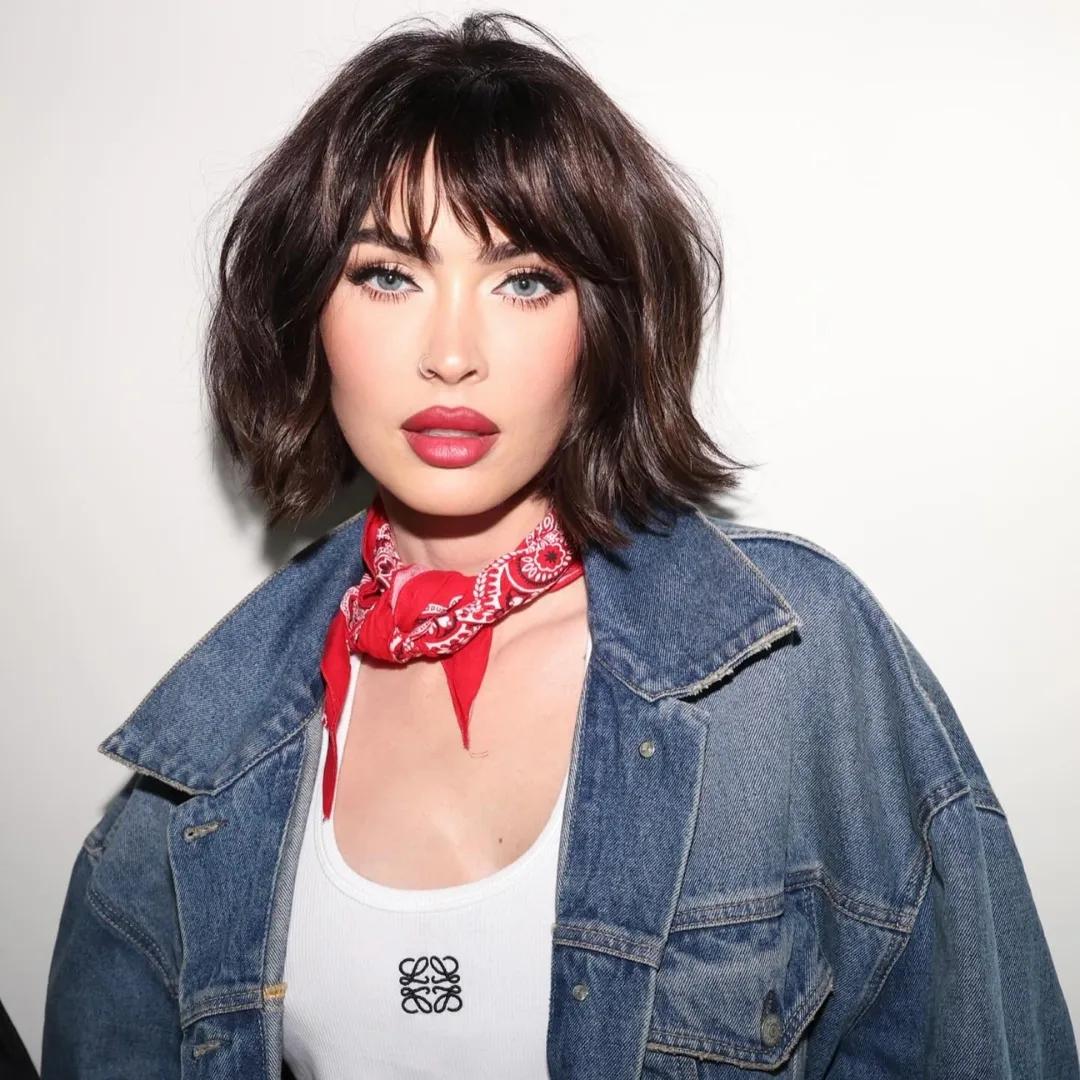 Hình ảnh Megan Fox cùng tóc bob và mái.