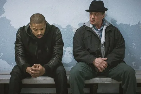 Nhiều khán giả bất bình khi Sylvester Stallone (phải) nhận đề cử cho phim "Creed" chứ không phải diễn viên da màu Michael B. Jordan.