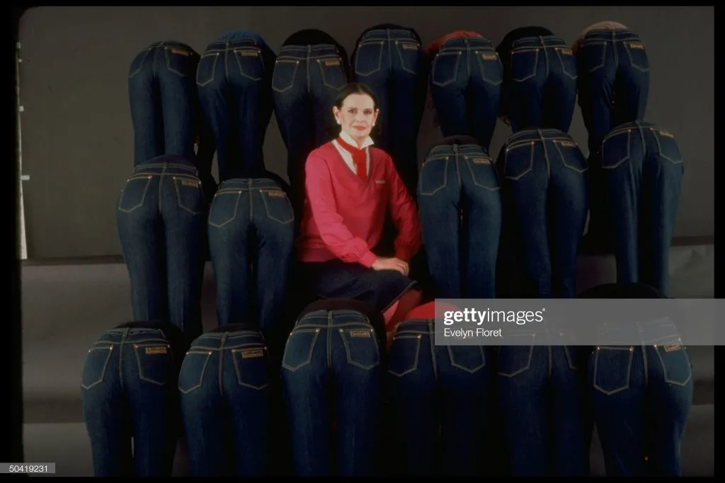 Bức chân dung của Gloria Vanderbilt - nữ nghệ sĩ đầy tài hoa của làng thời trang thế giới.