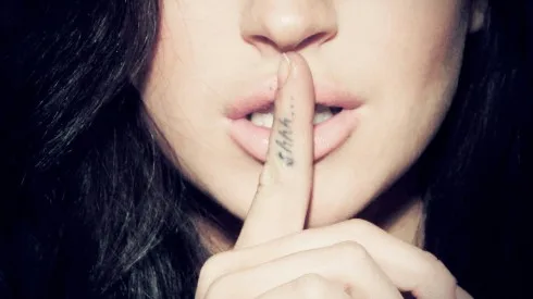 lindsay_lohan_shhh____wallpaper_by_lionarea86-d4n926p