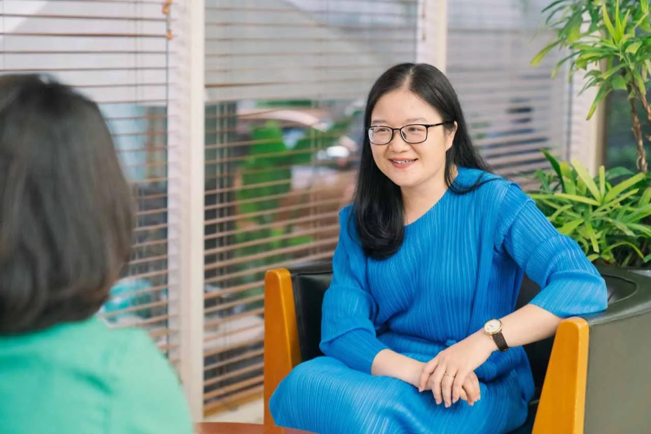 công nghệ AI chia sẻ hướng nghiệp nga trần và ai hướng nghiệp