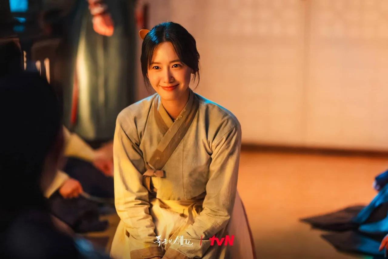 thời trang yoona trong ngự trù của bạo chúa cổ trang
