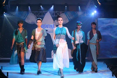 Khi khái niệm thời trang bền vững giao thoa cùng cái đầu "bất bình thường" của NTK Vũ Tá Linh Khi khái niệm thời trang bền vững giao thoa cùng cái đầu "bất bình thường" của NTK Vũ Tá Linh