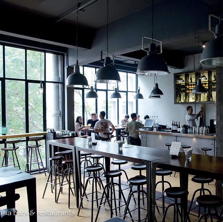 Gợi ý những địa điểm nhâm nhi cocktail mùa lễ hội Gợi ý những địa điểm nhâm nhi cocktail mùa lễ hội