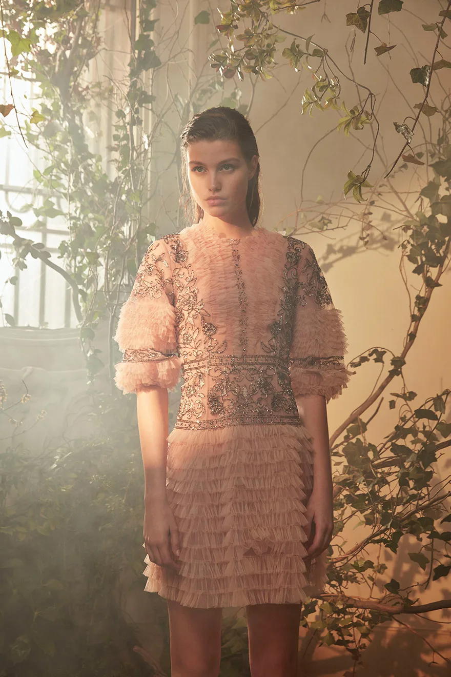 BST thời trang Alberta Ferretti Couture Xuân-Hè 2018: Nàng thơ bước ra từ thần thoại BST thời trang Alberta Ferretti Couture Xuân-Hè 2018: Nàng thơ bước ra từ thần thoại