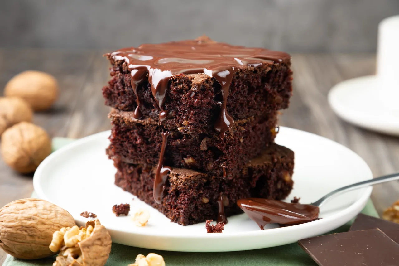 brownie làm bằng nồi chiên không dầu