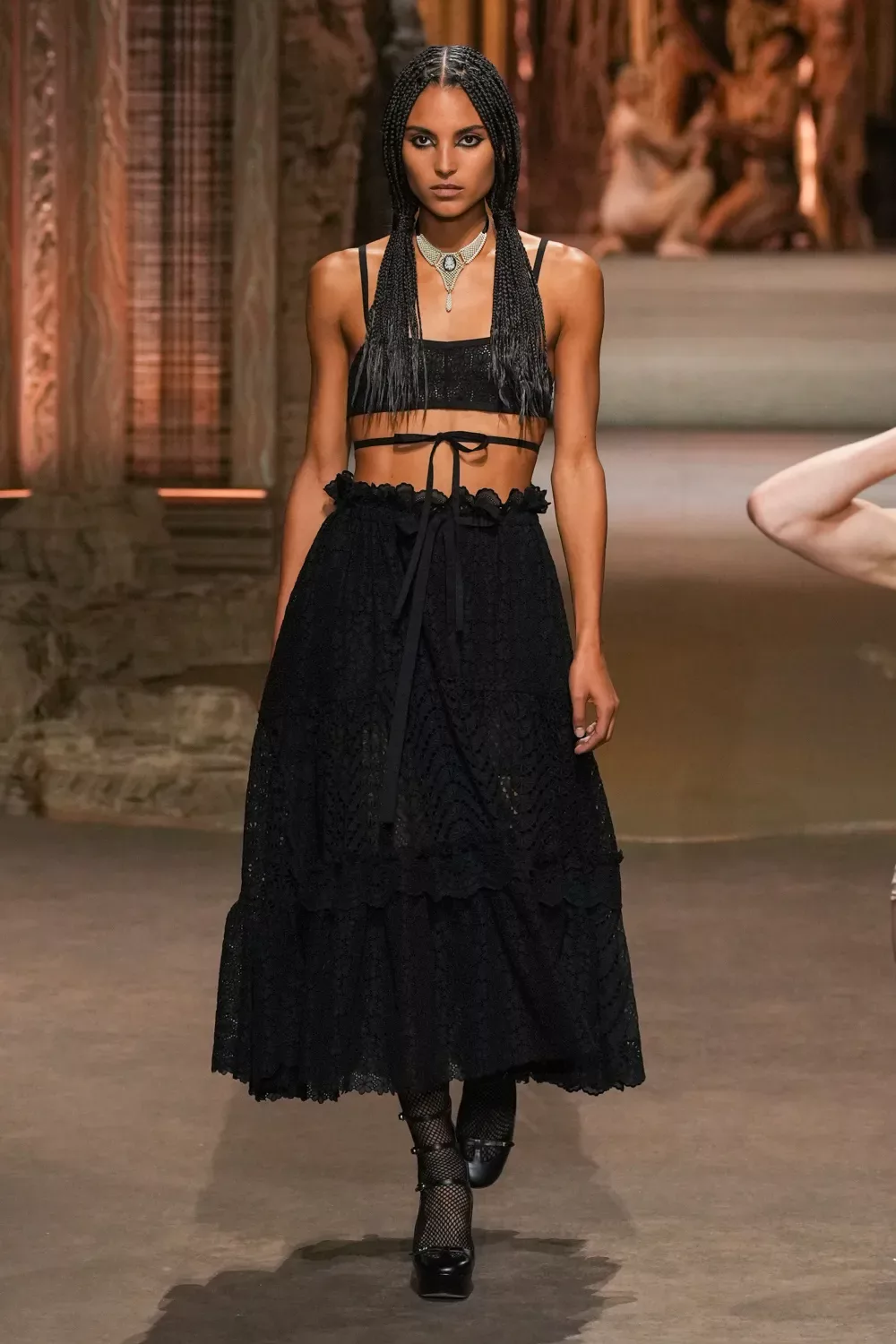 CD xuân hè 2023 look 11