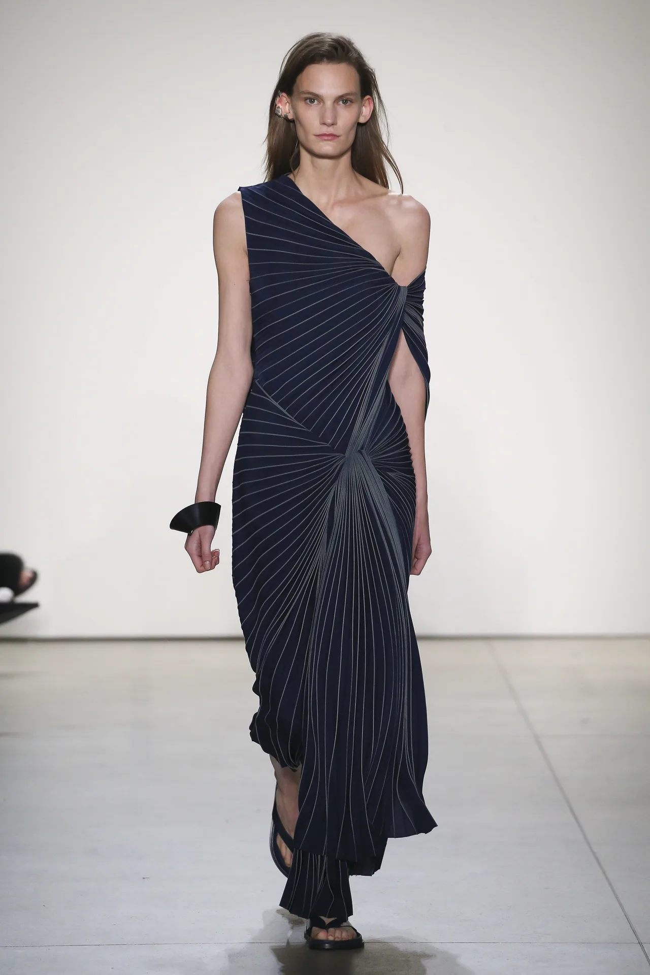 5 BST nổi bật trong ngày trình diễn thứ ba của NYFW Spring 2018 5 BST nổi bật trong ngày trình diễn thứ ba của NYFW Spring 2018