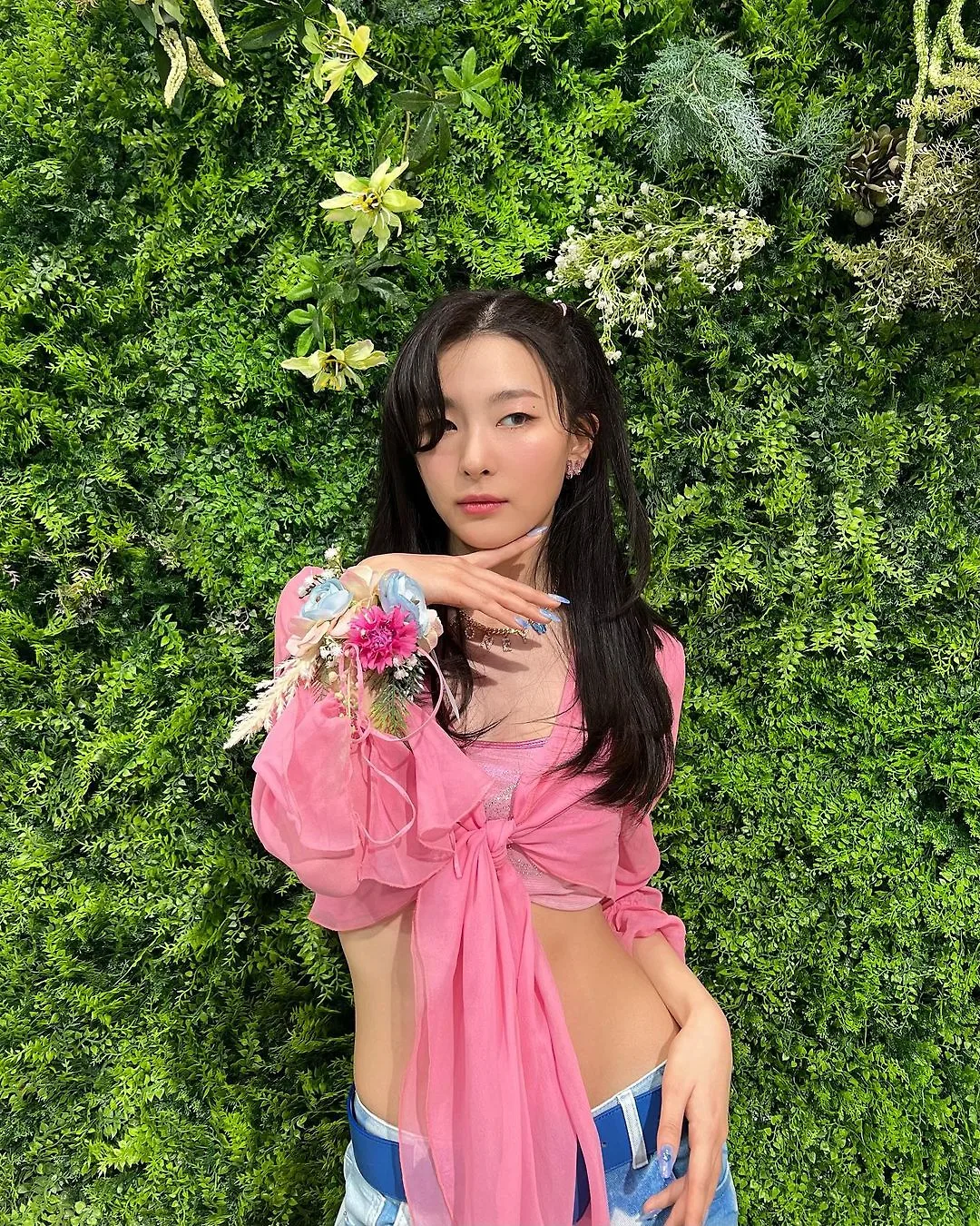 thời trang Seulgi Red Velvet