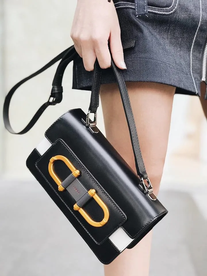 FURLA BELLARIA - elle vietnam 4