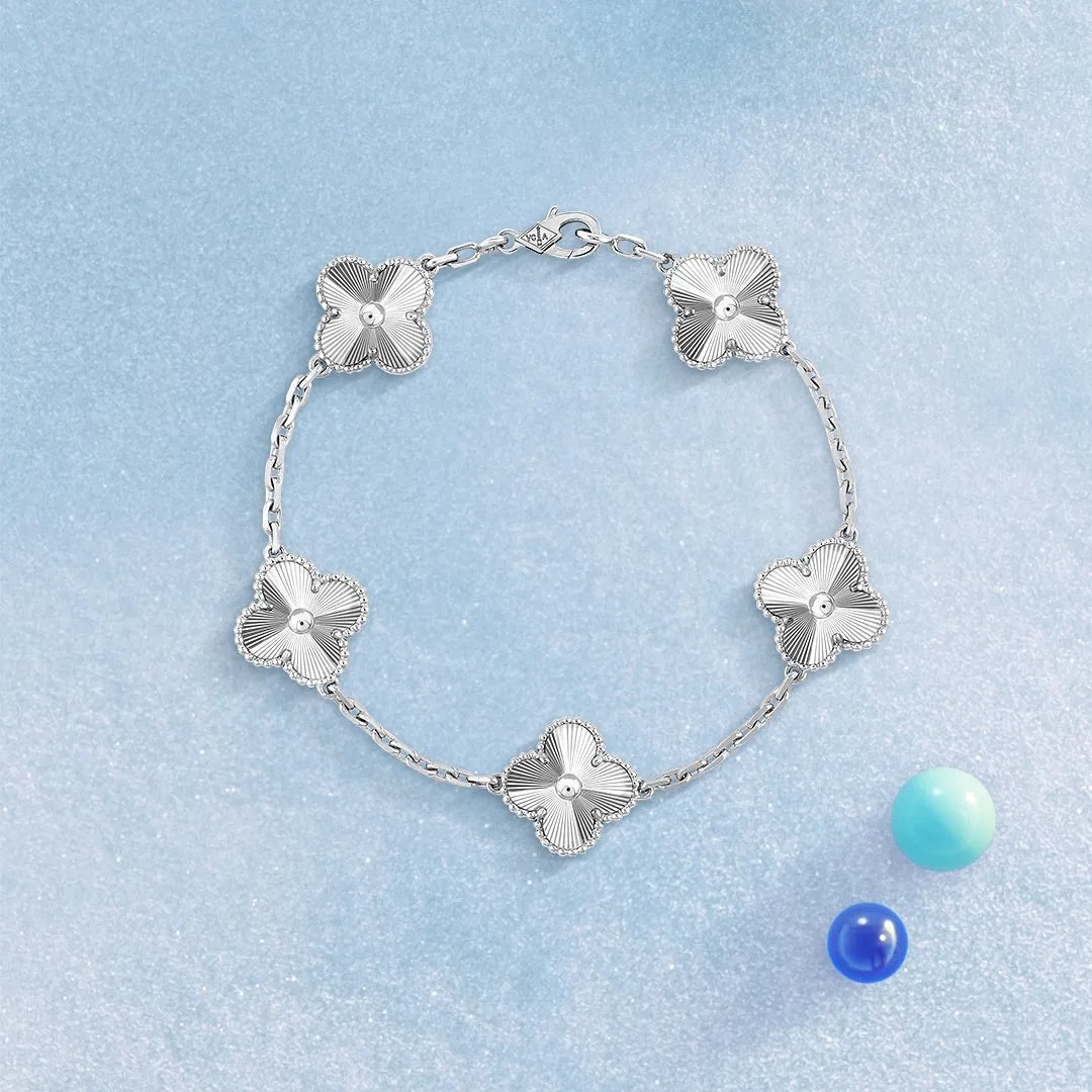 vancleefarpels vòng tay