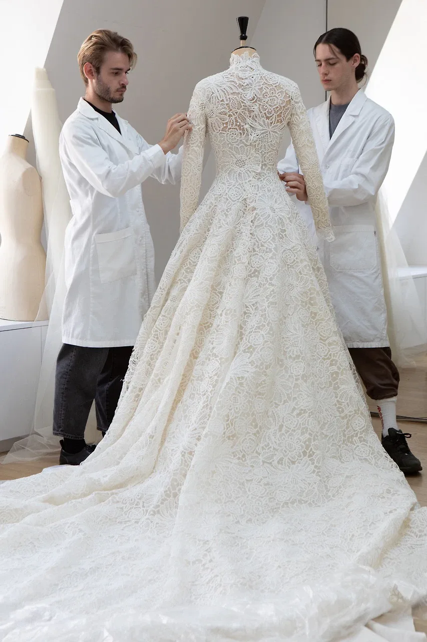 váy cưới Kimberley Anne Woltemas
