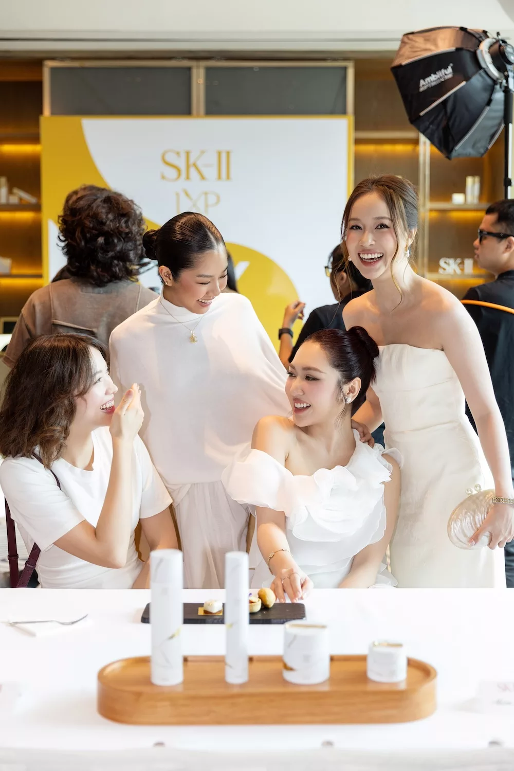 Các khách mời, beauty bloggers tại sự kiện SK-II.