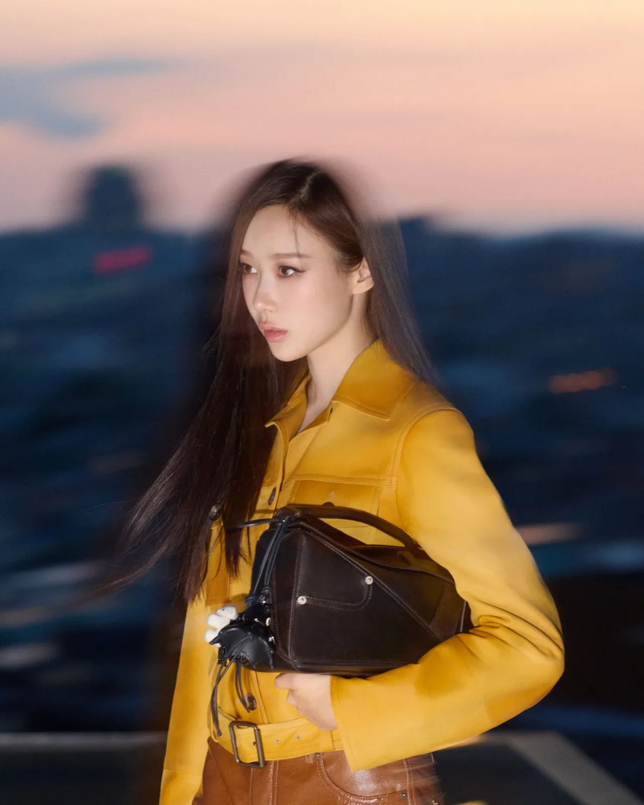 GISELLE (aespa) trong chiến dịch LOEWE chớm Xuân Hè 2026