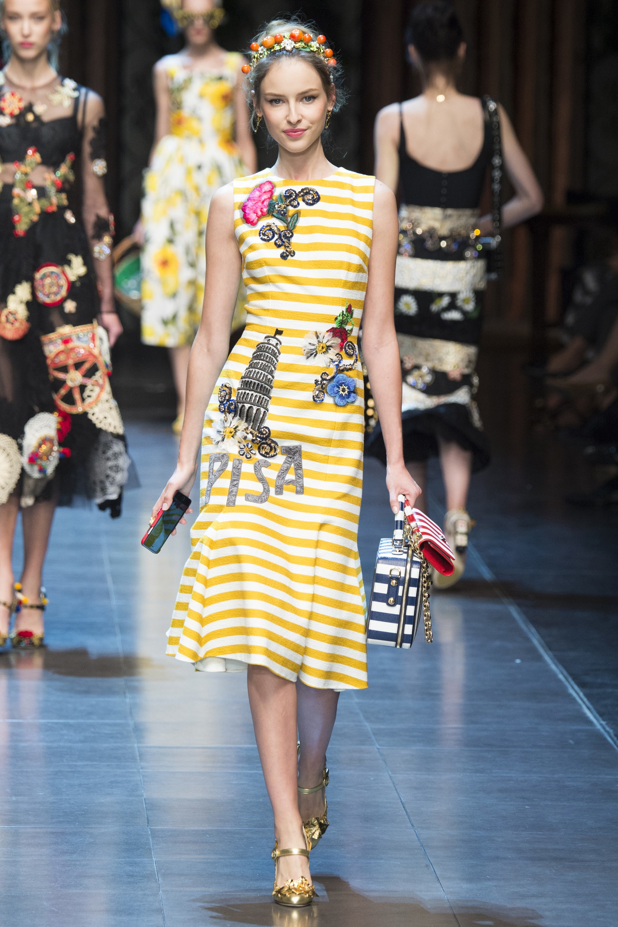 Bộ sưu tập Dolce&Gabbana Xuân Hè 2016 - Ellevn