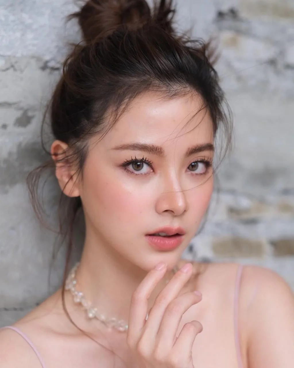 Baifern Pimchanok chăm sóc làn da khỏe mạnh từ sâu bên trong Baifern Pimchanok chăm sóc làn da khỏe mạnh từ sâu bên trong