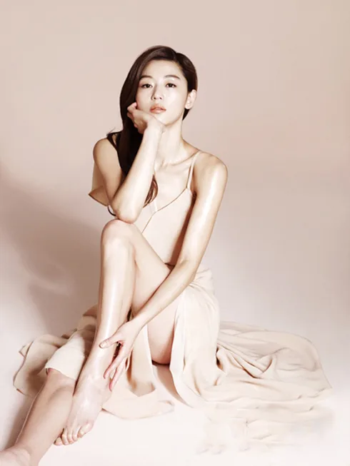 allure-jun-ji-yeon-1-jpg