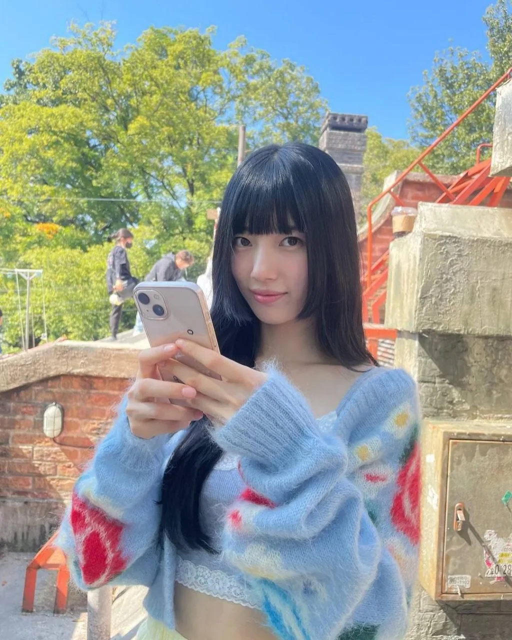 Kiểu tóc cung Khí Thiên Bình của Suzy.