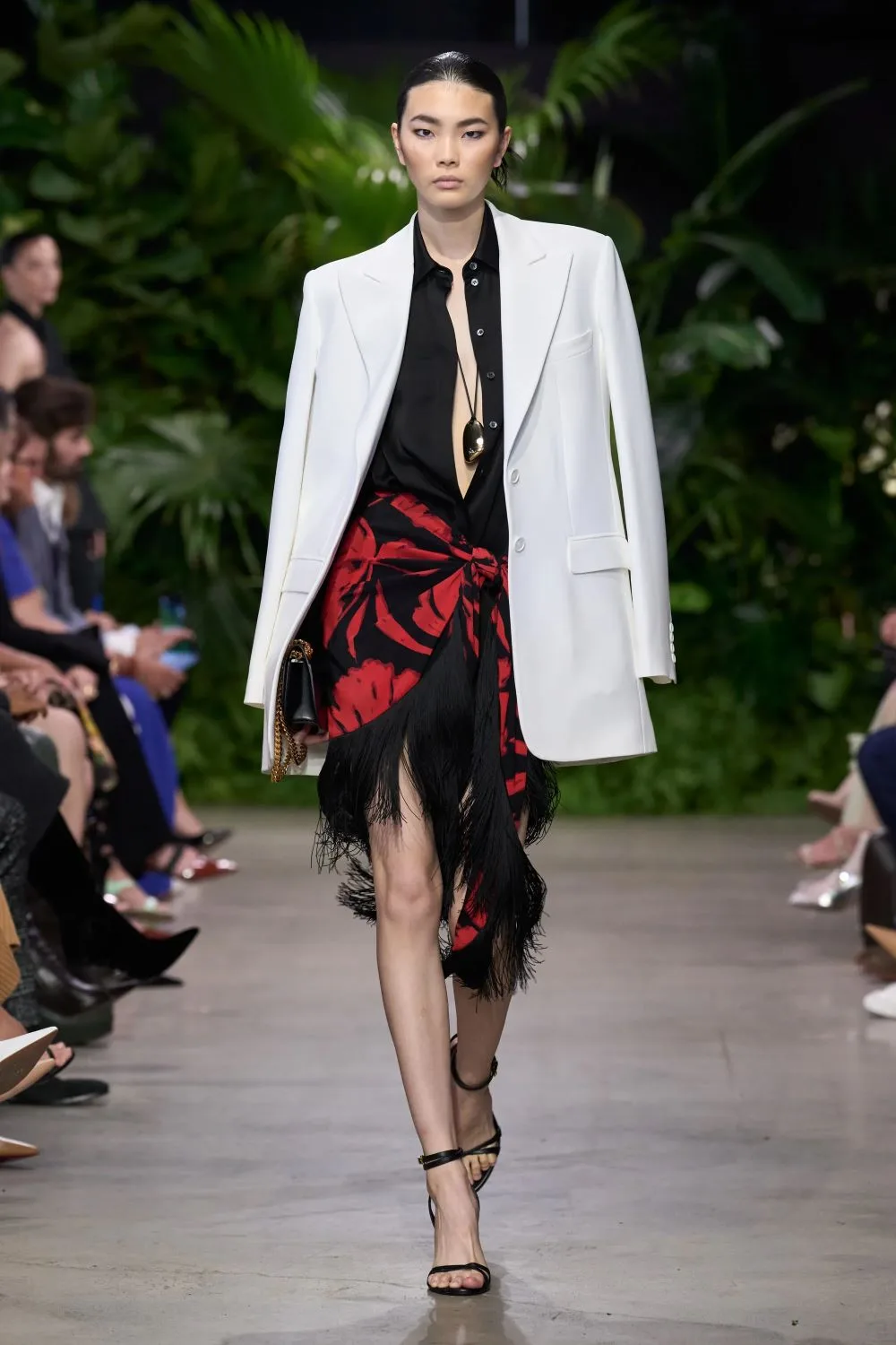 Michael Kors xuân hè 2023 look 11