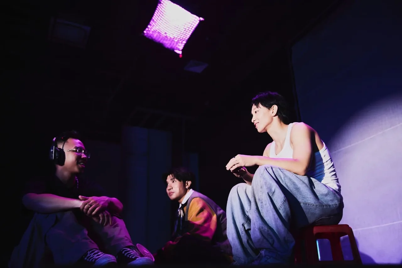 Hoàng Dũng chia sẻ về MV La Bàn