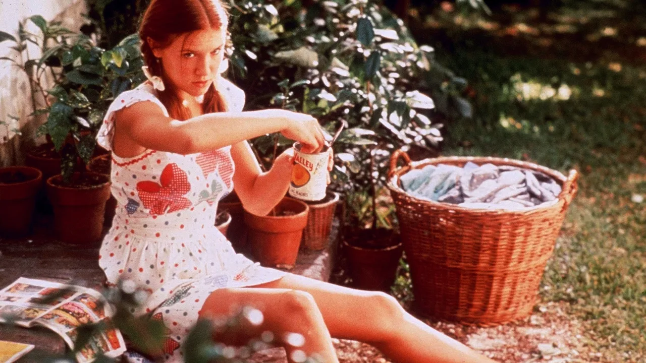 váy hoa Lolita 1997