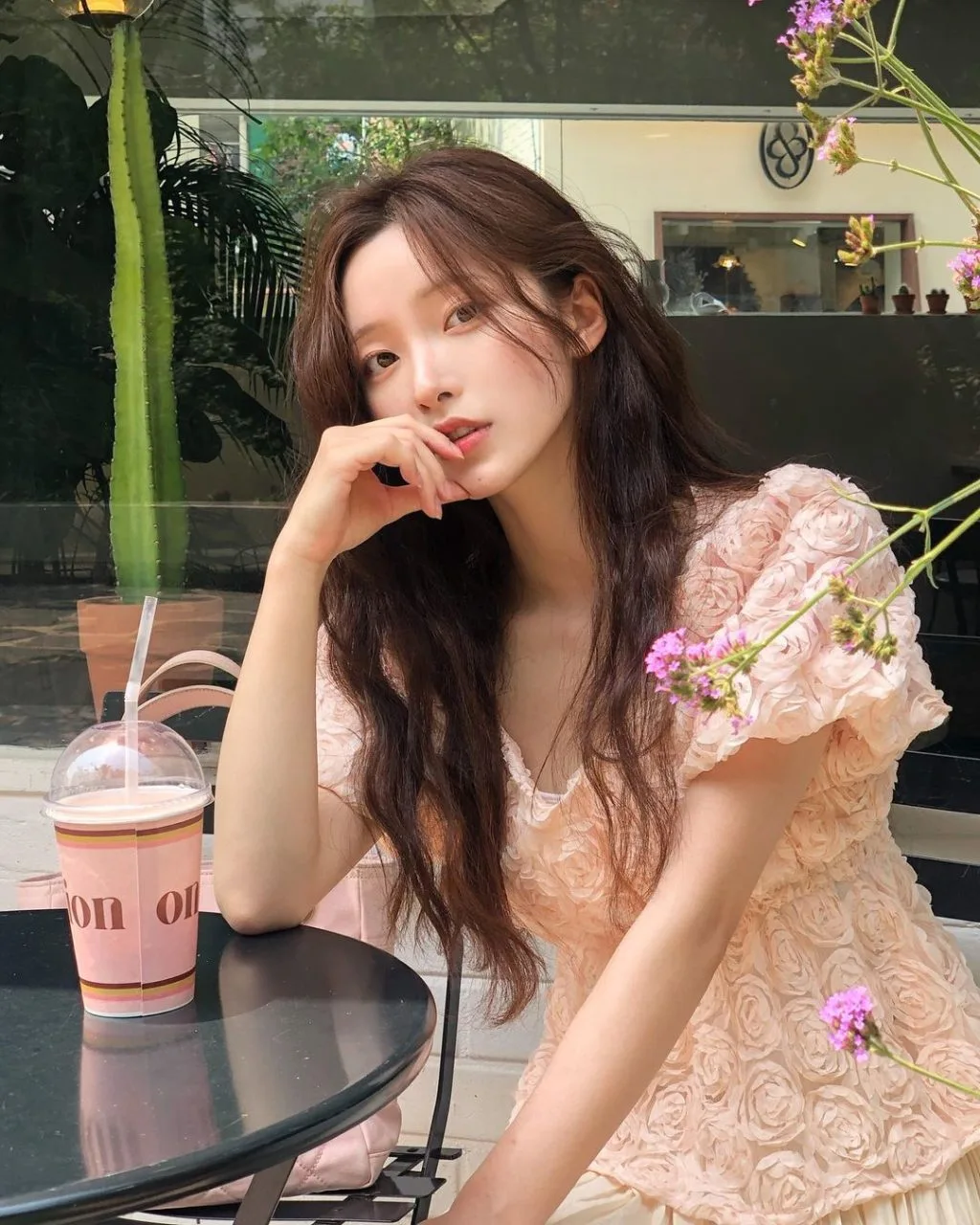 Mùi nước hoa hương thơm nhẹ nhàng cho những ngày cuối Thu