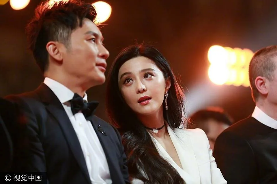 "Song hỷ lâm môn" cho Phạm Băng Băng trong ngày sinh nhật 36 tuổi "Song hỷ lâm môn" cho Phạm Băng Băng trong ngày sinh nhật 36 tuổi