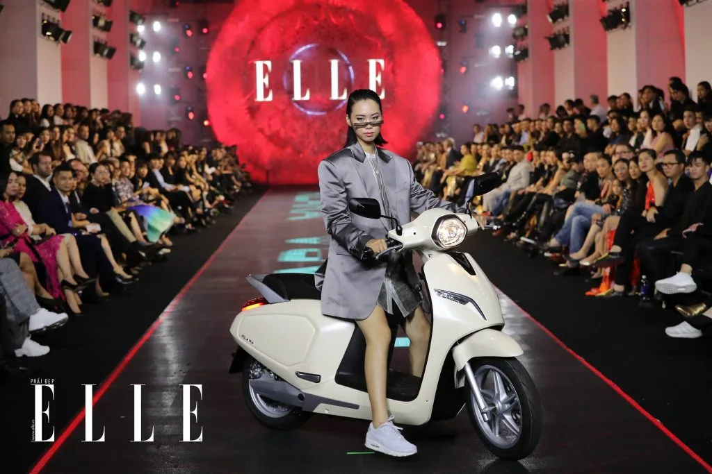 ELLE Fashion Journey 02 ELLE Fashion Journey 02