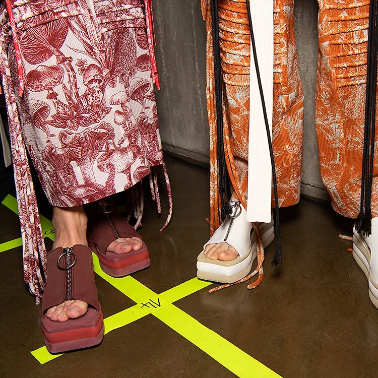 thiết kế họa tiết nấm Stella McCartney