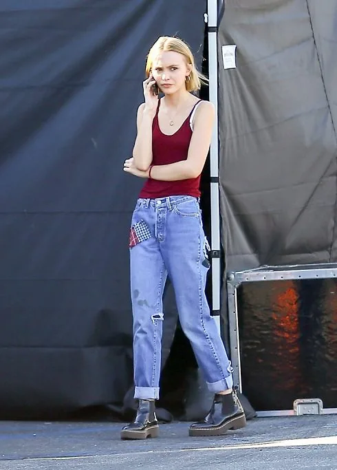 Nàng thơ Lily-Rose Depp với phong cách thời trang đáng ngưỡng mộ Nàng thơ Lily-Rose Depp với phong cách thời trang đáng ngưỡng mộ